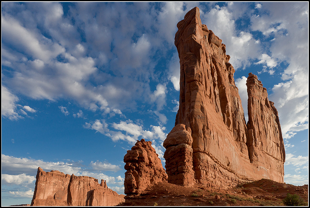 Courthouse Towers (Horizontal), Arches NP, Moab, Utah ©Mike Spinak